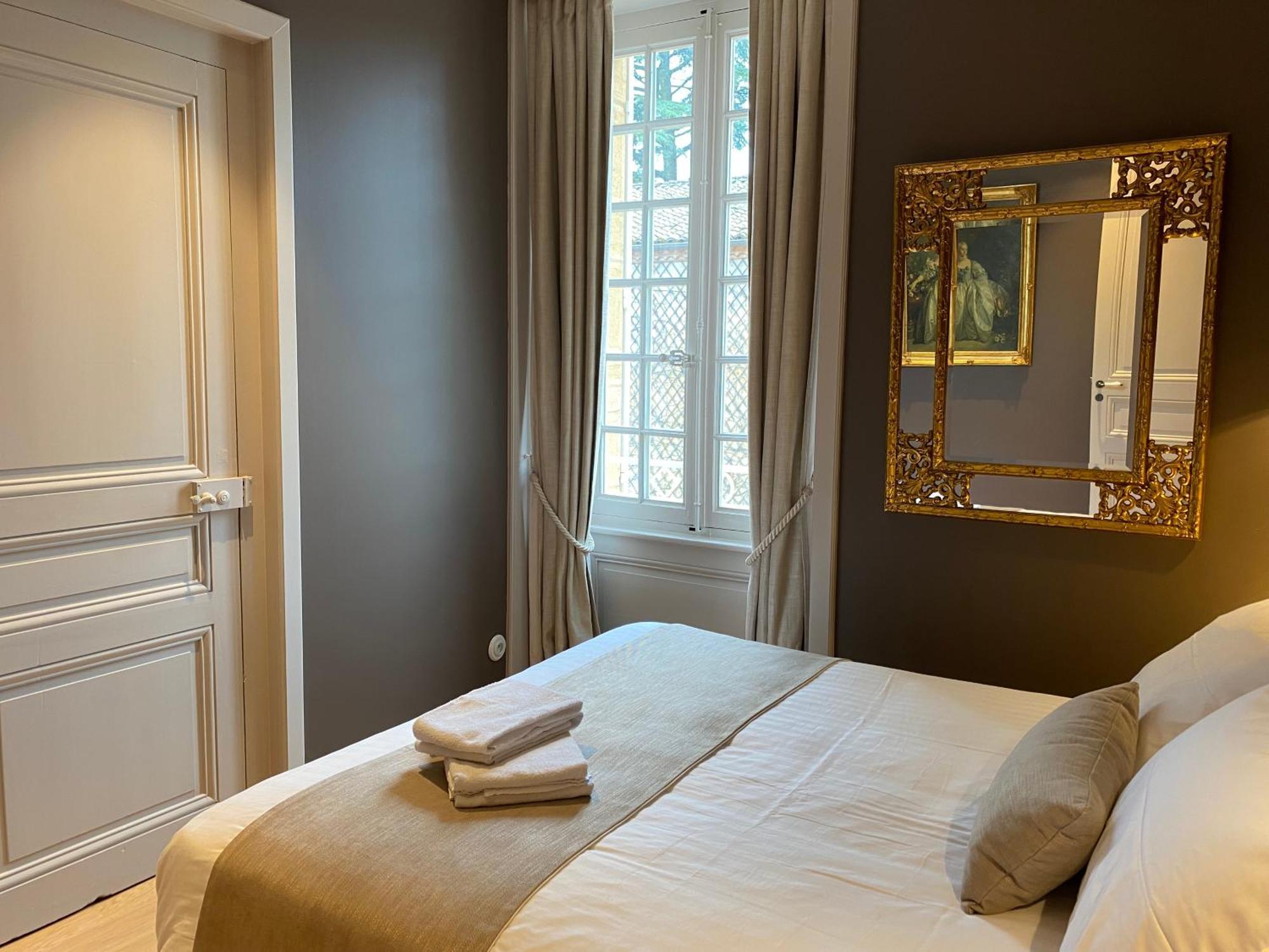 Chateau De Champ-renard